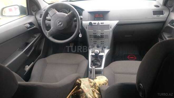 Opel Astra 2009, 156,000 km - 1.4 л - Bakı