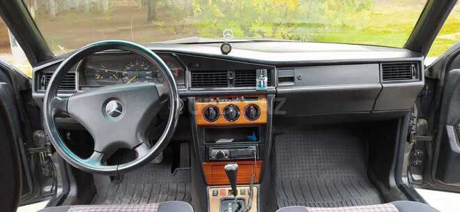 Mercedes 190 1992, 440,000 km - 2.0 l - Sumqayıt