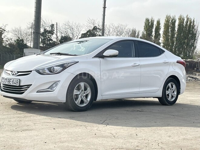 Hyundai Elantra 2015, 175,858 km - 1.6 l - Bakı