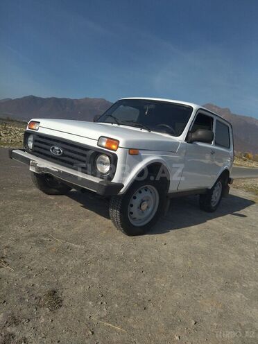 LADA (VAZ) Niva 1999, 200,210 km - 1.7 l - Şəki