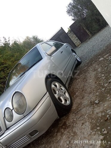 Mercedes E 220 1998, 312,000 km - 2.2 l - Kürdəmir