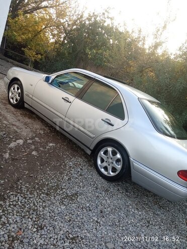 Mercedes E 220 1998, 312,000 km - 2.2 l - Kürdəmir
