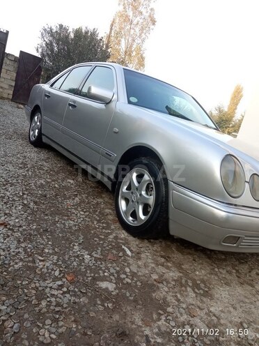 Mercedes E 220 1998, 312,000 km - 2.2 l - Kürdəmir