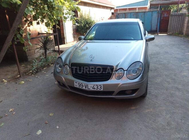 Mercedes E 220 2006, 375,000 km - 2.2 l - Masallı