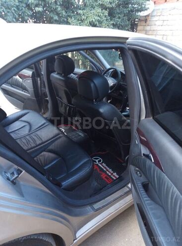 Mercedes E 220 2006, 375,000 km - 2.2 l - Masallı