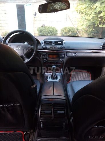 Mercedes E 220 2006, 375,000 km - 2.2 l - Masallı