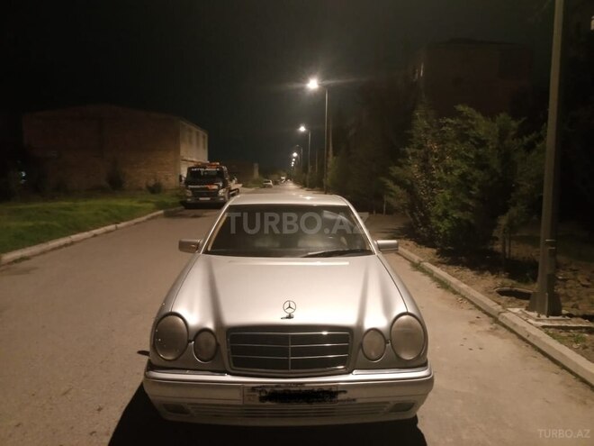 Mercedes E 220 1998, 480,000 km - 2.2 l - Sumqayıt