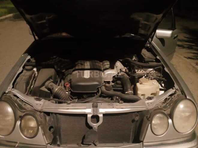 Mercedes E 220 1998, 480,000 km - 2.2 l - Sumqayıt