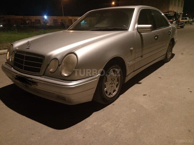 Mercedes E 220 1998, 480,000 km - 2.2 l - Sumqayıt
