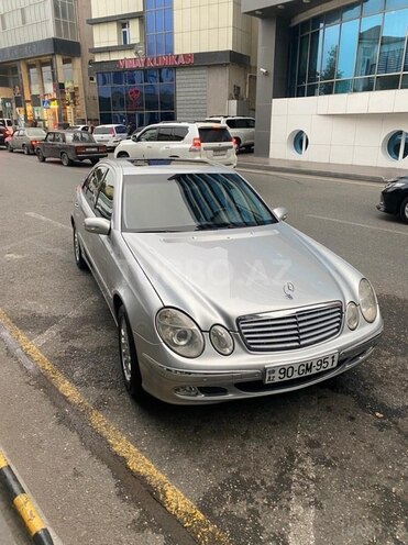Mercedes E 240 2002, 276,000 km - 2.6 l - Bakı