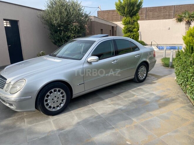 Mercedes E 240 2002, 276,000 km - 2.6 l - Bakı