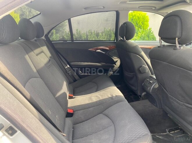 Mercedes E 240 2002, 276,000 km - 2.6 l - Bakı
