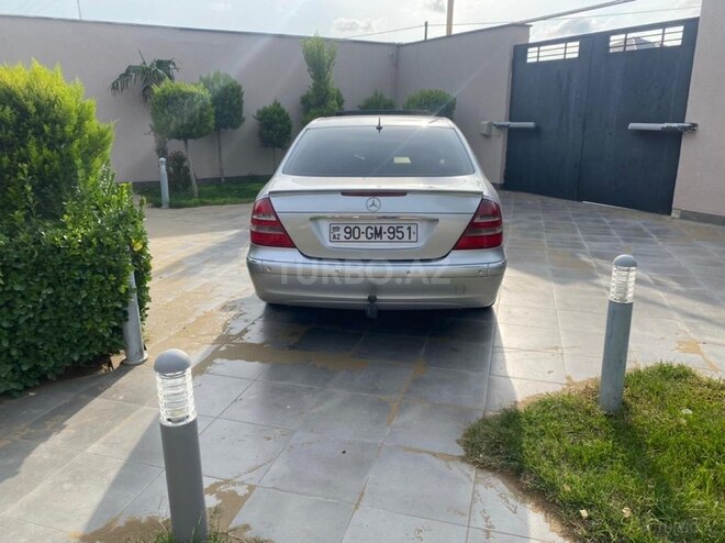 Mercedes E 240 2002, 276,000 km - 2.6 l - Bakı