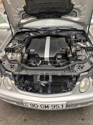 Mercedes E 240 2002, 276,000 km - 2.6 l - Bakı