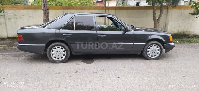 Mercedes E 250 1990, 533,650 km - 2.5 l - Lənkəran