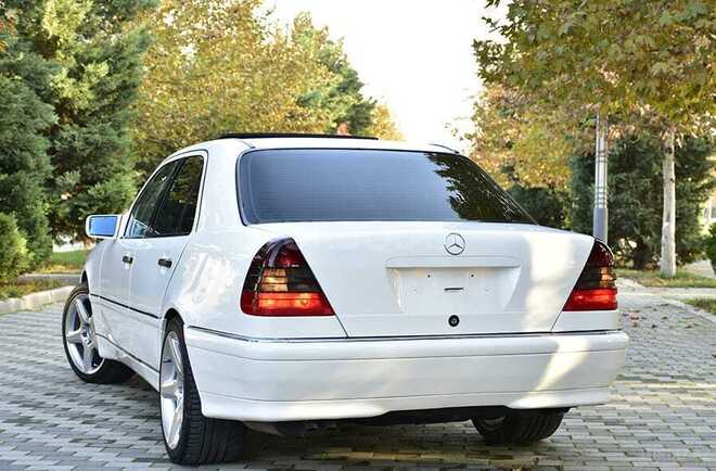 Mercedes C 230 1998, 245,000 km - 2.3 l - İmişli