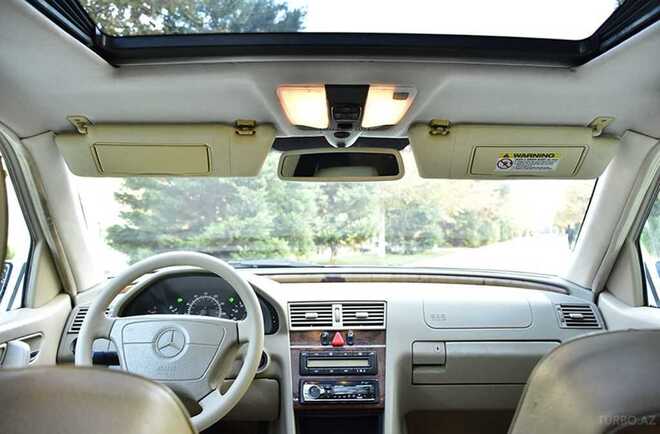 Mercedes C 230 1998, 245,000 km - 2.3 l - İmişli