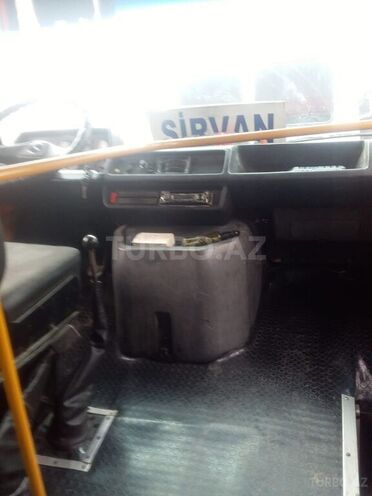 Mercedes 208 D 1990, 120,000 km - 2.5 л - Şirvan