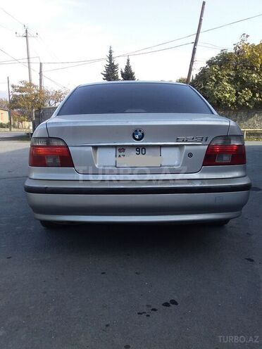 BMW 523 1998, 239,426 km - 2.5 l - Zaqatala