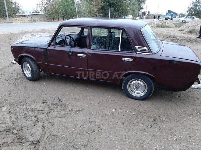 LADA (VAZ) 21011 1978, 180,000 km - 1.6 л - Şirvan