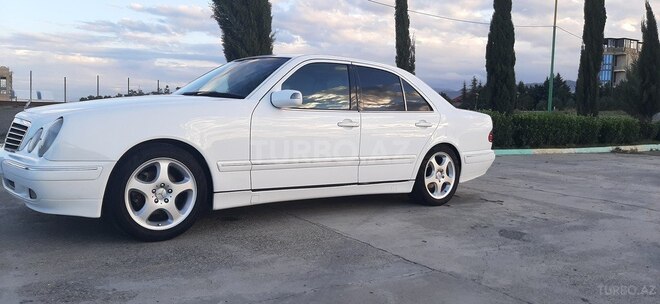 Mercedes E 320 2000, 228,000 km - 3.2 l - Şəmkir