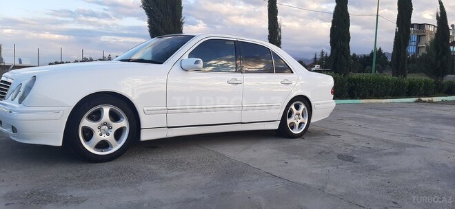 Mercedes E 320 2000, 228,000 km - 3.2 l - Şəmkir