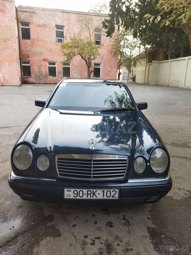 Mercedes E 200 1996, 400,000 km - 2.0 l - Bakı