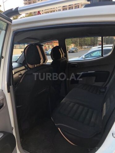 Mitsubishi L200 2015, 210,000 km - 2.5 l - Bakı