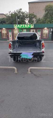 Mitsubishi L200 2015, 210,000 km - 2.5 l - Bakı
