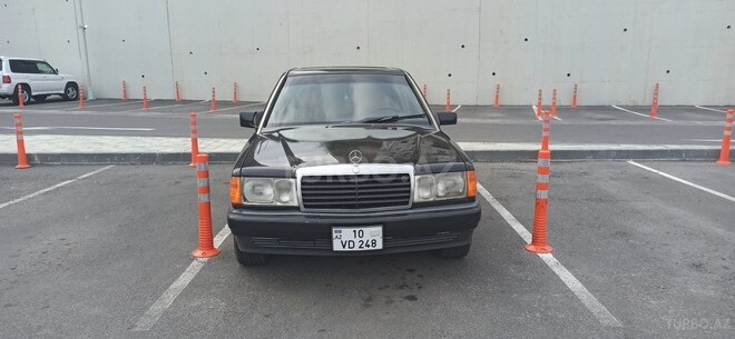 Mercedes 190 1992, 270,000 km - 2.3 l - Bakı