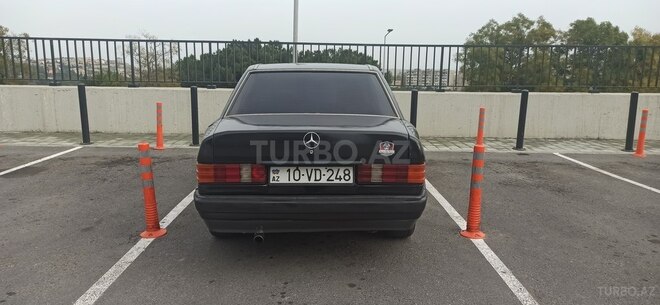Mercedes 190 1992, 270,000 km - 2.3 l - Bakı