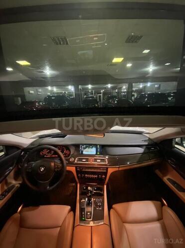 BMW 750