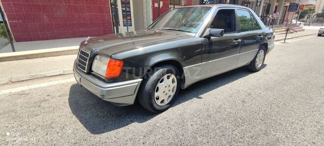 Mercedes E 250 1995, 420,000 km - 2.5 л - Bakı