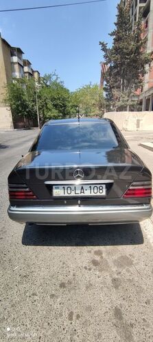 Mercedes E 250 1995, 420,000 km - 2.5 л - Bakı