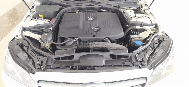 Mercedes E 220 2015, 122,000 km - 2.1 l - Bakı