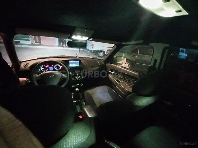 LADA (VAZ) Priora 2014, 130,000 km - 1.8 l - Gəncə