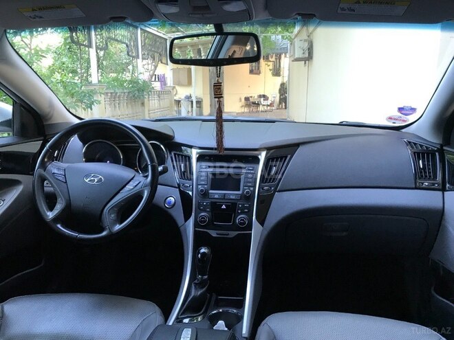 Hyundai Sonata 2013, 85,295 km - 2.4 л - Saatlı