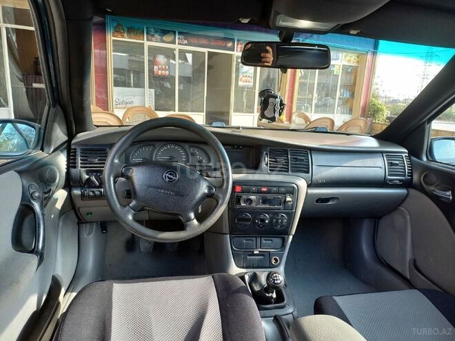 Opel Vectra 2000, 250,000 km - 1.8 l - Salyan