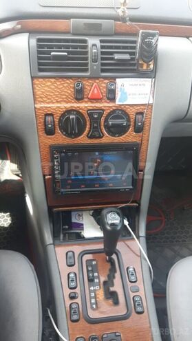 Mercedes E 200 1998, 504,000 km - 2.0 l - Bakı