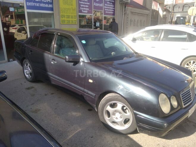 Mercedes E 240 1998, 333,000 km - 2.4 l - Bakı