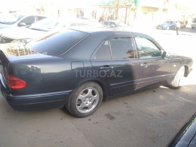 Mercedes E 240 1998, 333,000 km - 2.4 l - Bakı