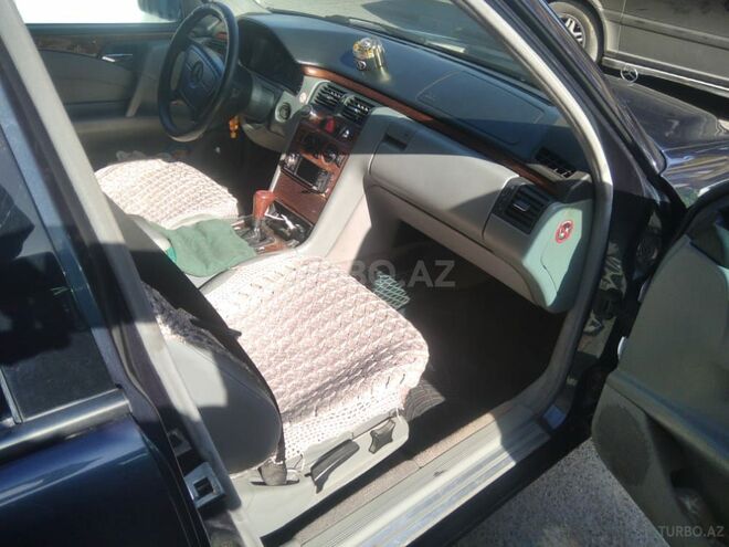 Mercedes E 240 1998, 333,000 km - 2.4 l - Bakı