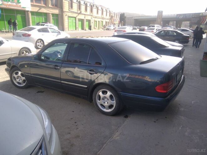 Mercedes E 240 1998, 333,000 km - 2.4 l - Bakı