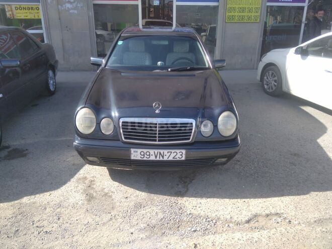 Mercedes E 240 1998, 333,000 km - 2.4 l - Bakı
