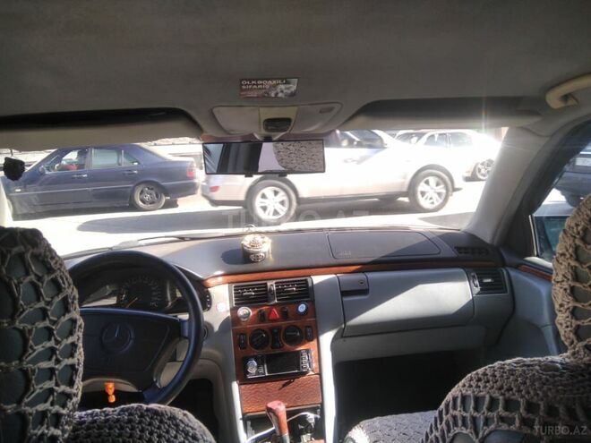 Mercedes E 240 1998, 333,000 km - 2.4 l - Bakı