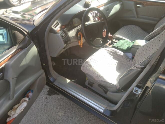 Mercedes E 240 1998, 333,000 km - 2.4 l - Bakı