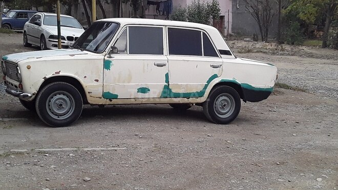 LADA (VAZ) 21011 1983, 881,000 km - 1.5 l - Gəncə