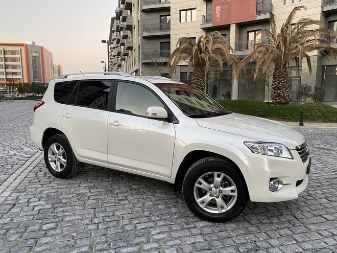 Toyota RAV4 2011, 114,000 km - 2.4 l - Bakı
