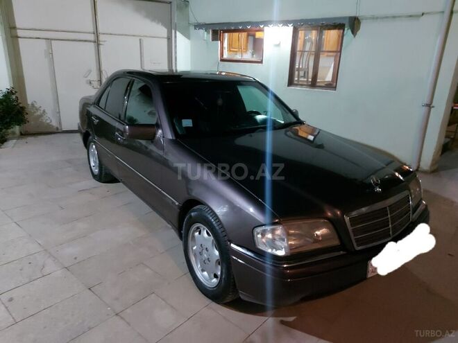 Mercedes C 180 1995, 332,000 km - 1.8 l - Bakı