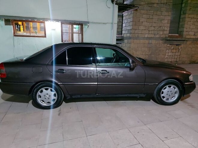 Mercedes C 180 1995, 332,000 km - 1.8 l - Bakı